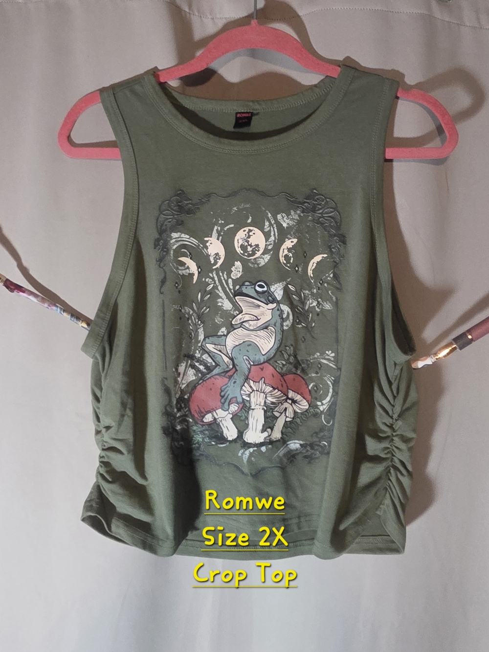 2XL Romwe Frog Mushroom Graphic Ruched Crop Top Cottagecore